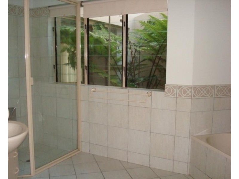 104 MAROOCHY WATERS DRIVE, Maroochydore QLD 4558