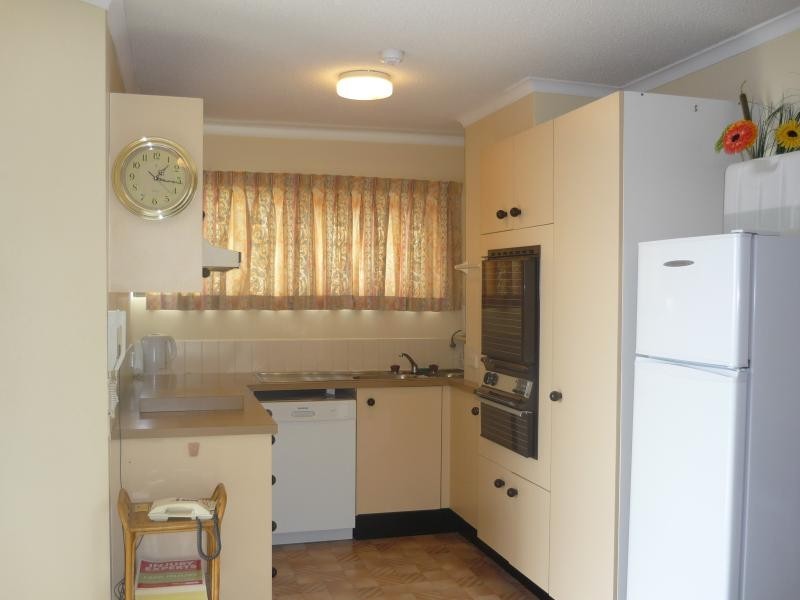 Unit 111/150 BANYANDA TOWERS, DUPORTH AVE, Maroochydore QLD 4558