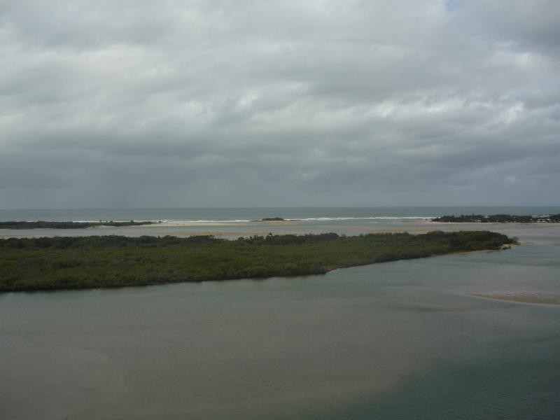 Unit 111/150 BANYANDA TOWERS, DUPORTH AVE, Maroochydore QLD 4558