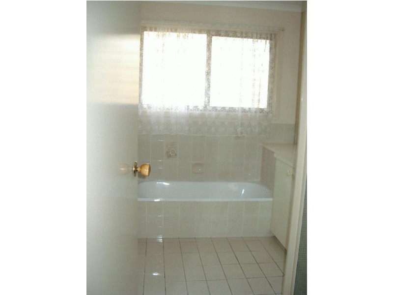 Unit 2/15 BOOROOK STREET, Buddina QLD 4575