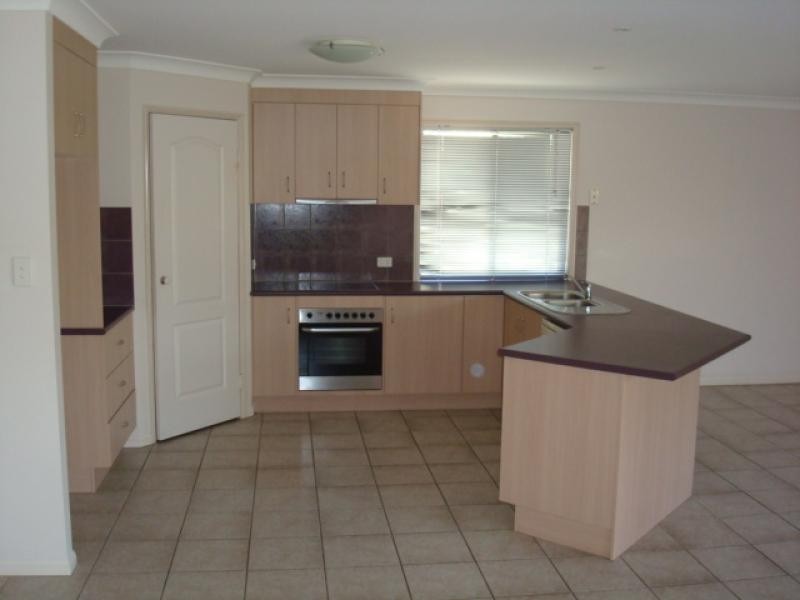 12 WELLMAN CRES, Sippy Downs QLD 4556