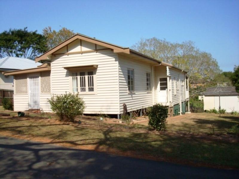 16 WILSON AVENUE, Woombye QLD 4559