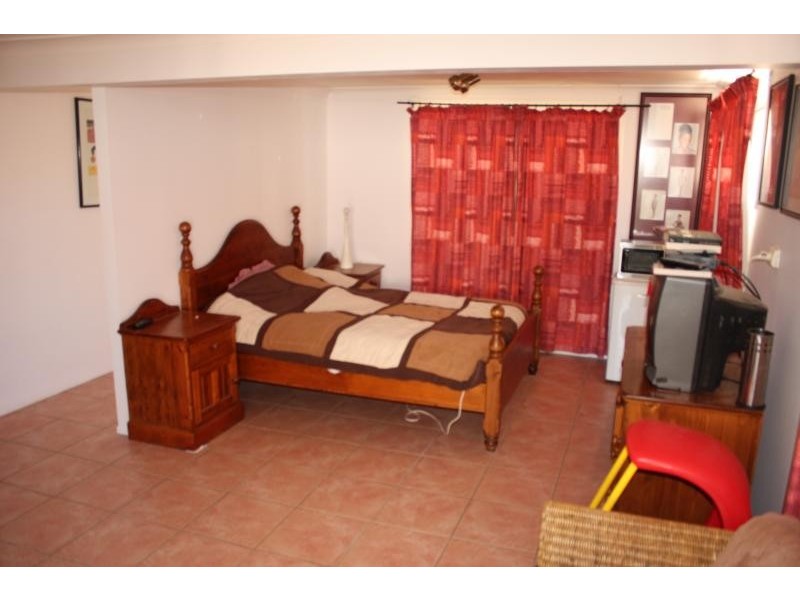 769 Nicklin Way, Battery Hill QLD 4551