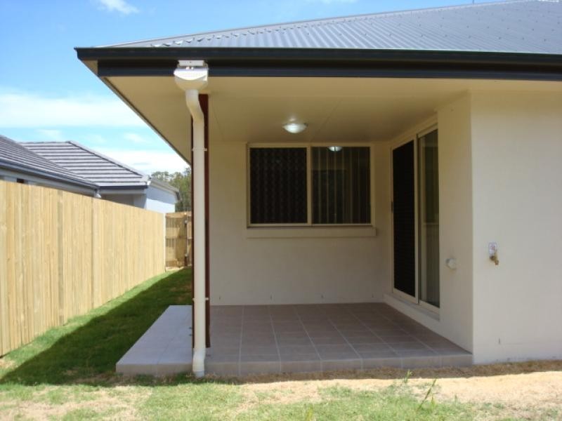 17 WISTERIA CRES, Sippy Downs QLD 4556