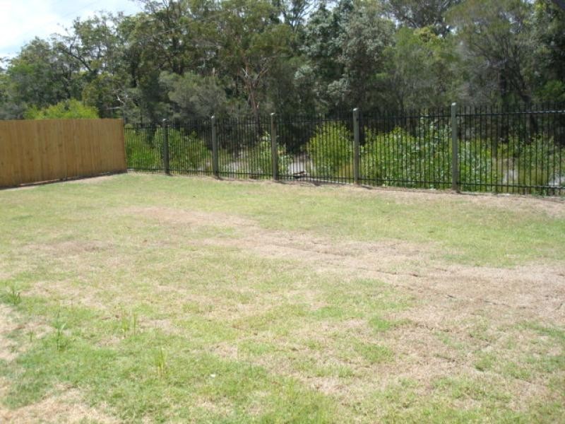 17 WISTERIA CRES, Sippy Downs QLD 4556