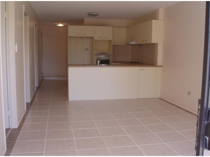 Unit 2/7 DENNA STREET, Maroochydore QLD 4558