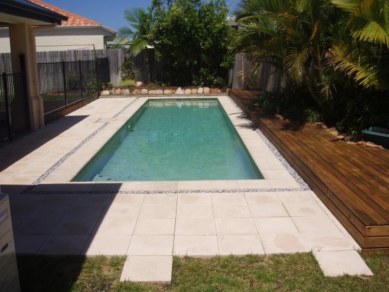 8 DOMINICA PLACE, Kawana Island QLD 4575