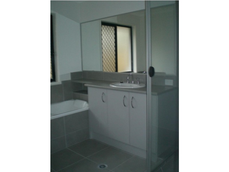 26 RIVEROAK WAY, Sippy Downs QLD 4556