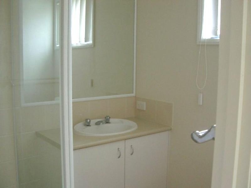 11 SUMARTRA COURT, Kawana Island QLD 4575