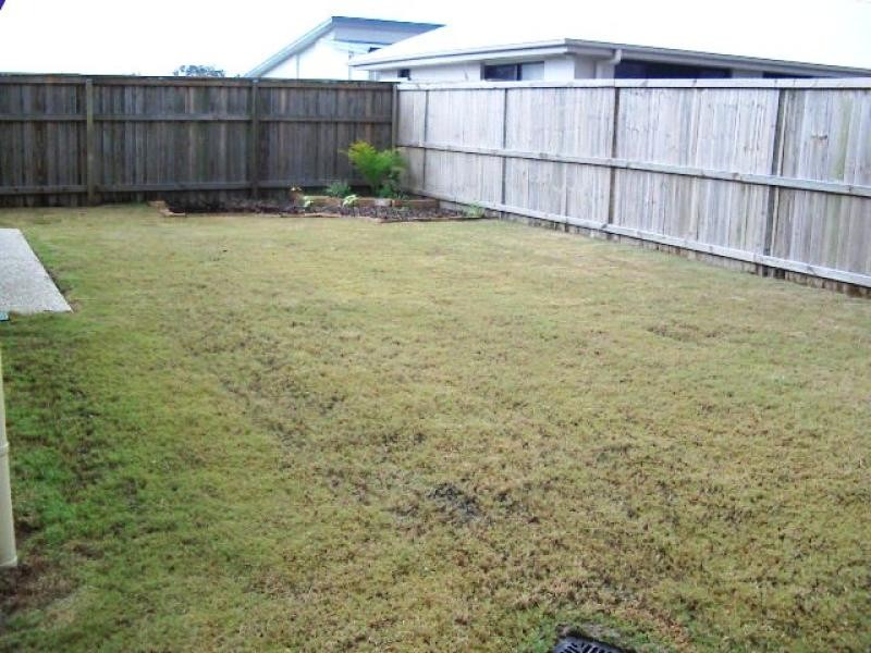 11 SUMARTRA COURT, Kawana Island QLD 4575