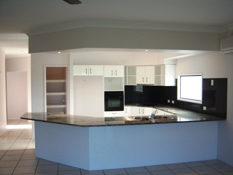 13 SANDLEIGH CRES, Sippy Downs QLD 4556