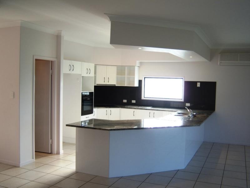 13 SANDLEIGH CRES, Sippy Downs QLD 4556