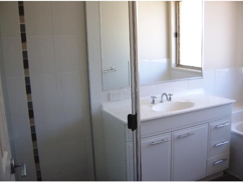 7 Beethoven Cct, Sippy Downs QLD 4556
