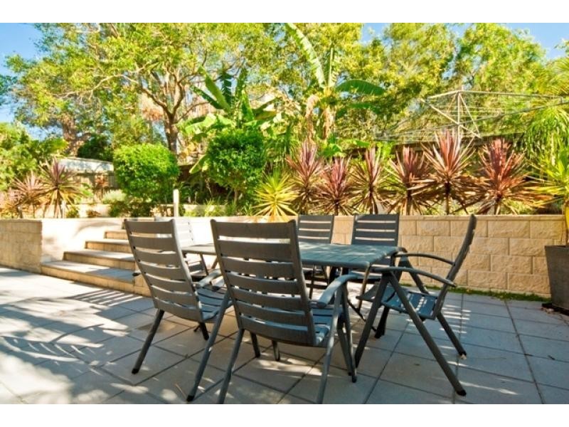 19 Victor Street, Alexandra Headland QLD 4572