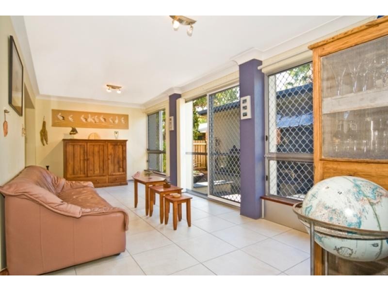 19 Victor Street, Alexandra Headland QLD 4572
