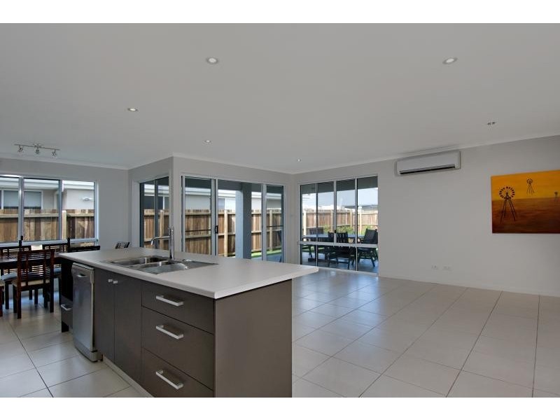 31 Riveroak Way, Sippy Downs QLD 4556