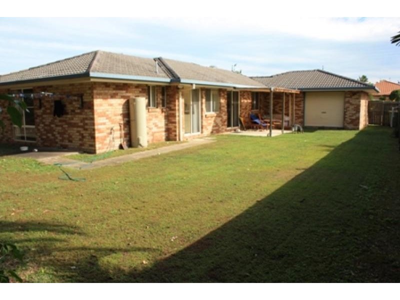 16 Kalmia Place, Mountain Creek QLD 4557