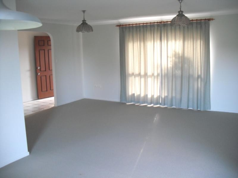 27 BALYARTA CRES, Mooloolaba QLD 4557