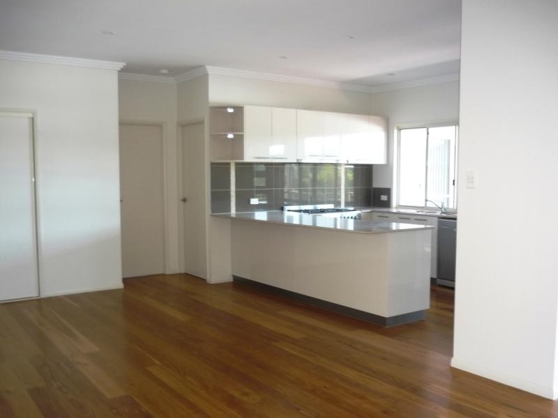 16 WARABI PLACE, Burnside QLD 4560