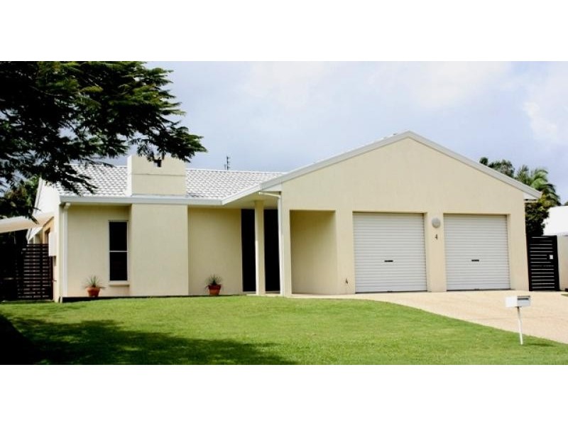 4 Kona Court, Mountain Creek QLD 4557