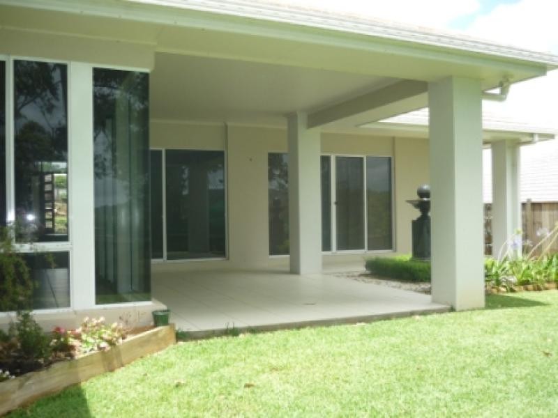 5 BUSH TREE COURT, Palmwoods QLD 4555