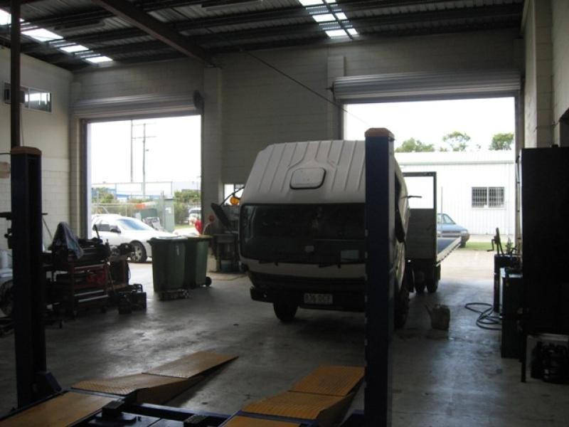Warana QLD 4575
