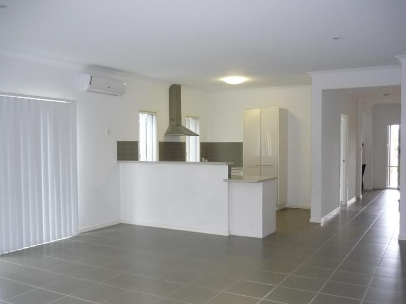 17 EATON STREET, Sippy Downs QLD 4556