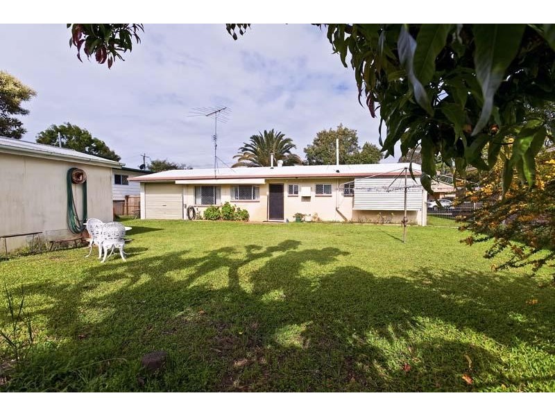 10 Yinni Street, Maroochydore QLD 4558