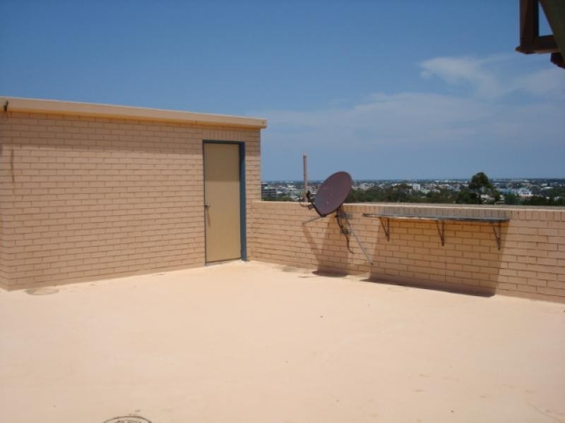 Unit 4/14 Douglas Street, Mooloolaba QLD 4557