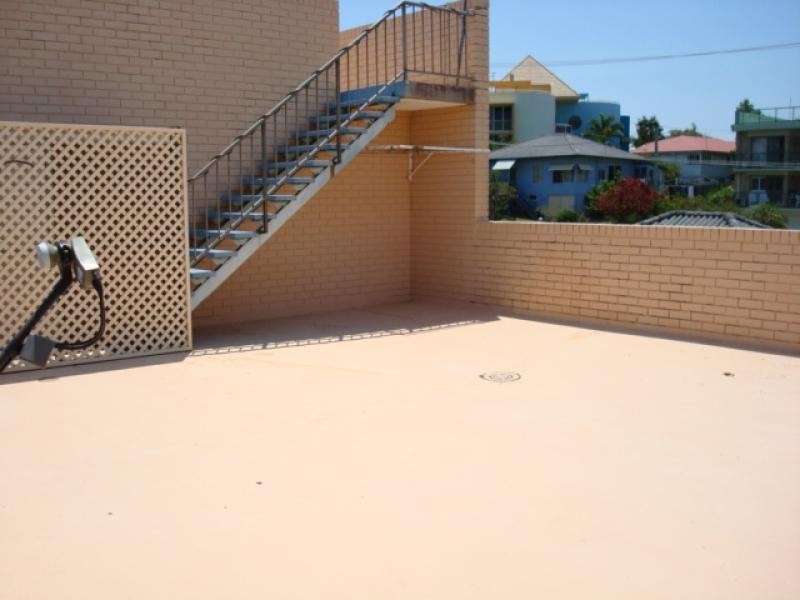 Unit 4/14 Douglas Street, Mooloolaba QLD 4557