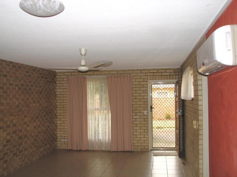 Unit 1/8 URAMBI COURT, Mountain Creek QLD 4557