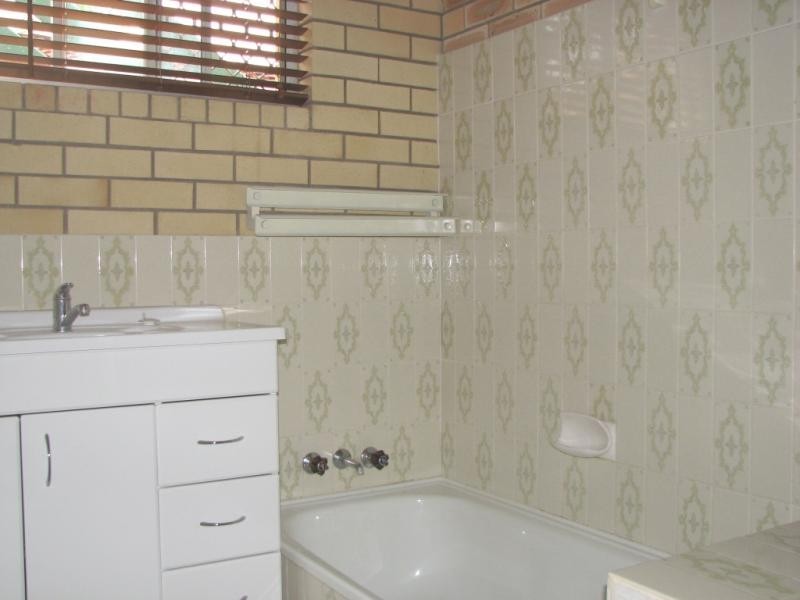 Unit 1/8 URAMBI COURT, Mountain Creek QLD 4557
