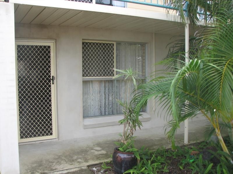 Unit 1/8 URAMBI COURT, Mountain Creek QLD 4557