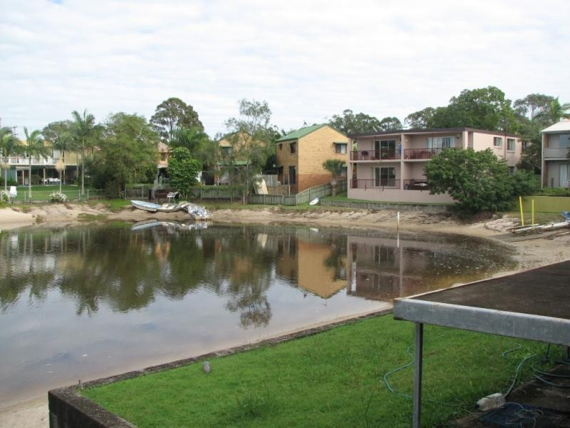 Unit 1/8 URAMBI COURT, Mountain Creek QLD 4557