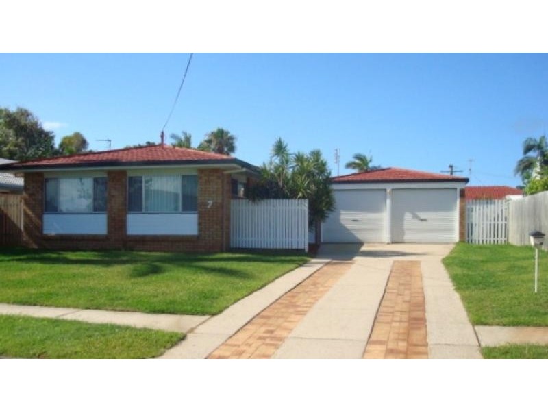 7 KAMBORA STREET, Warana QLD 4575