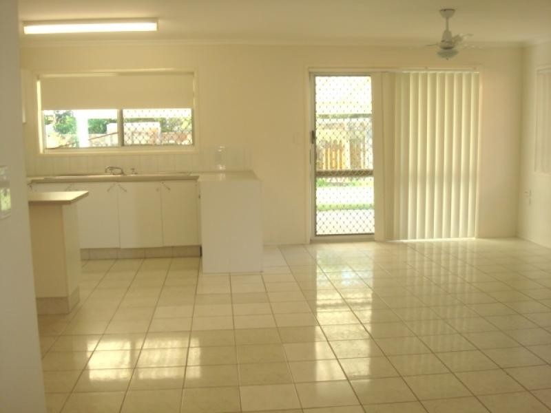 7 KAMBORA STREET, Warana QLD 4575
