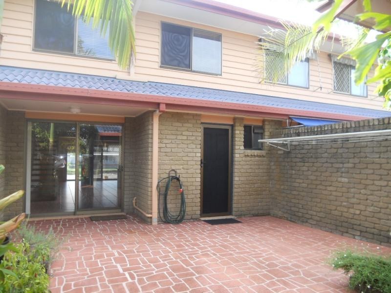 Unit 3/18 Broadmeadows Road, Maroochydore QLD 4558
