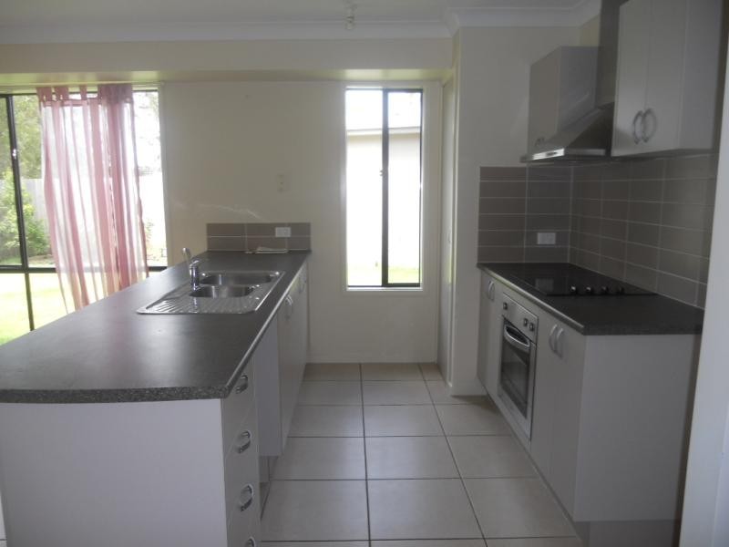 33 BAINBRIDGE CIRCUIT, Sippy Downs QLD 4556