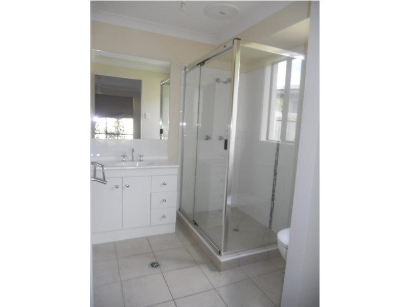 33 BAINBRIDGE CIRCUIT, Sippy Downs QLD 4556