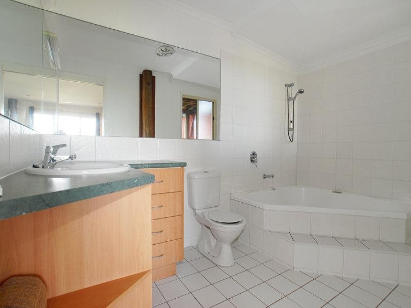 79 Tantula Road West, Alexandra Headland QLD 4572