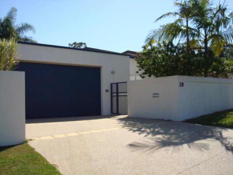 10 PARKWAY DRIVE, Mooloolaba QLD 4557