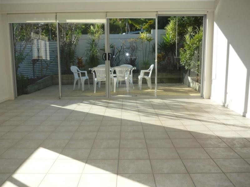 10 PARKWAY DRIVE, Mooloolaba QLD 4557