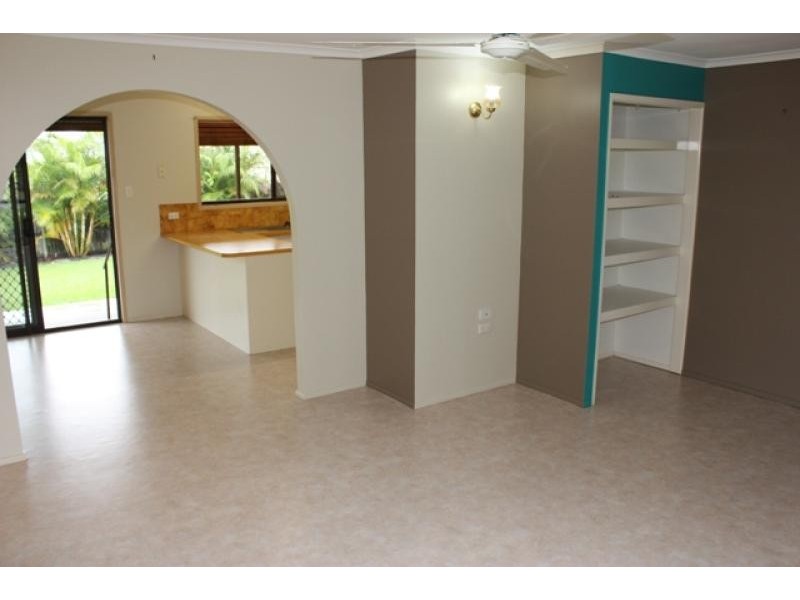 36 CAREEN STREET, Battery Hill QLD 4551