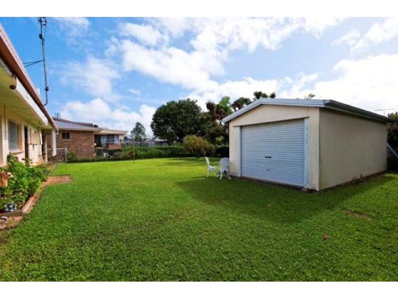 10 YINNI STREET, Maroochydore QLD 4558