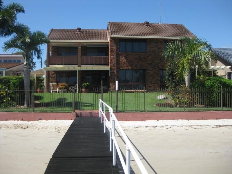 9 ELANORA AVENUE, Mooloolaba QLD 4557