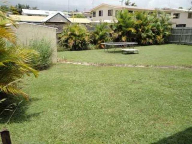 36 CAREEN STREET, Battery Hill QLD 4551