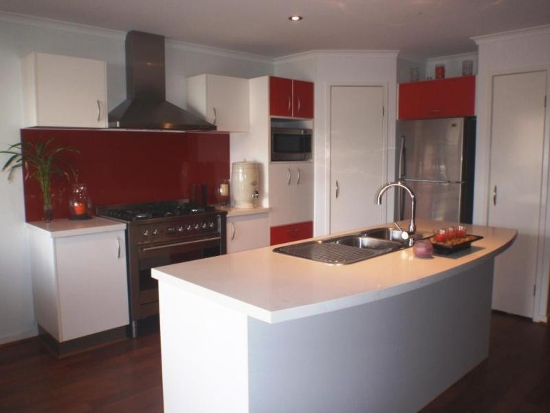 10 WHITE CEDAR DRIVE, Meridan Plains QLD 4551