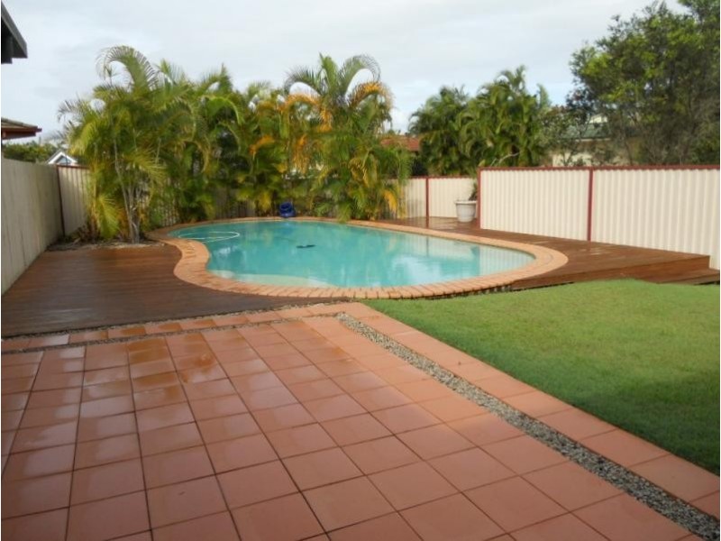 22 SWEETBRUSH PLACE, Mountain Creek QLD 4557