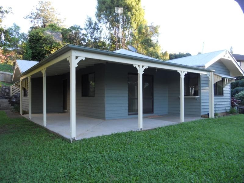 33 KERRS LANE, Coes Creek QLD 4560