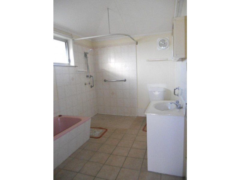 25 Elizabeth Street, Nambour QLD 4560